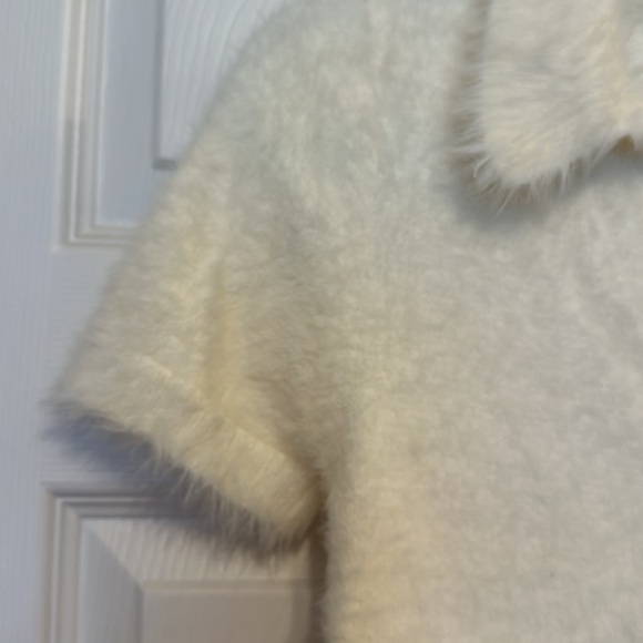 Forever 21 crop fuzzy sweater - Picture 6 of 8